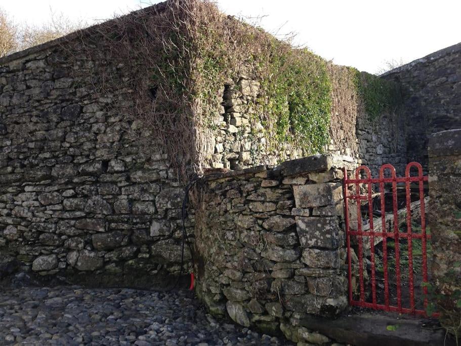 Fermoyle Properties Carleys Cottage Fanore Exterior foto