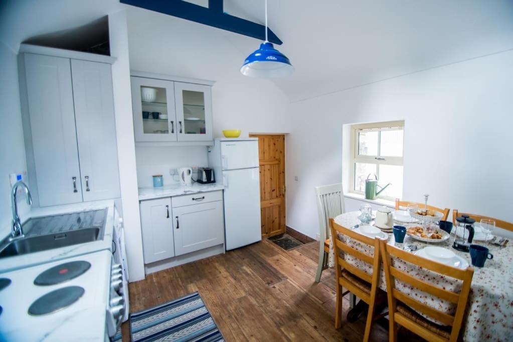 Fermoyle Properties Carleys Cottage Fanore Exterior foto